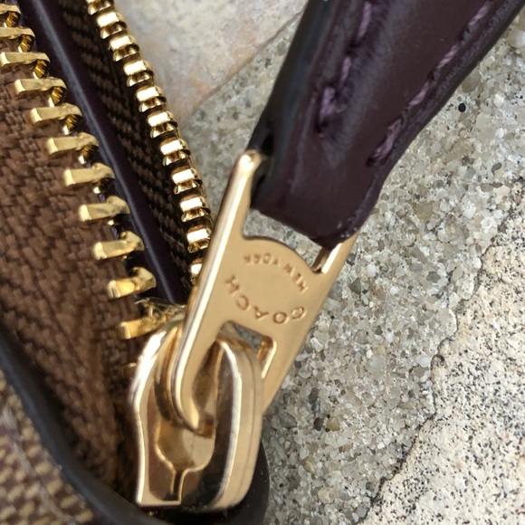 NWT Coach Floral Accordion Zip around wallet - Picture 7 of 7